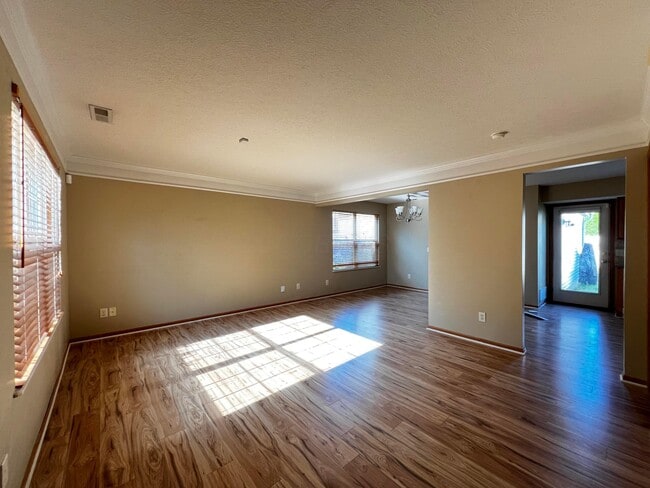 Building Photo - 6171 Womersley Dr