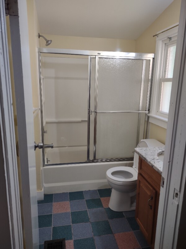 Building Photo - 261 Brooks Ave