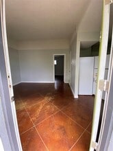 Building Photo - 820 Houston St