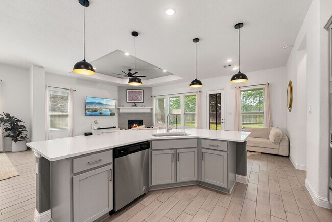Building Photo - 31611 Donoso Dr