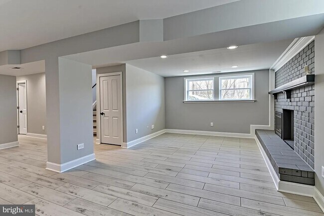 Building Photo - 415 Ritchie Pkwy
