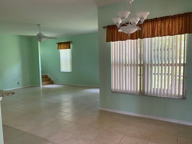Building Photo - 12934 Colonnade Cir