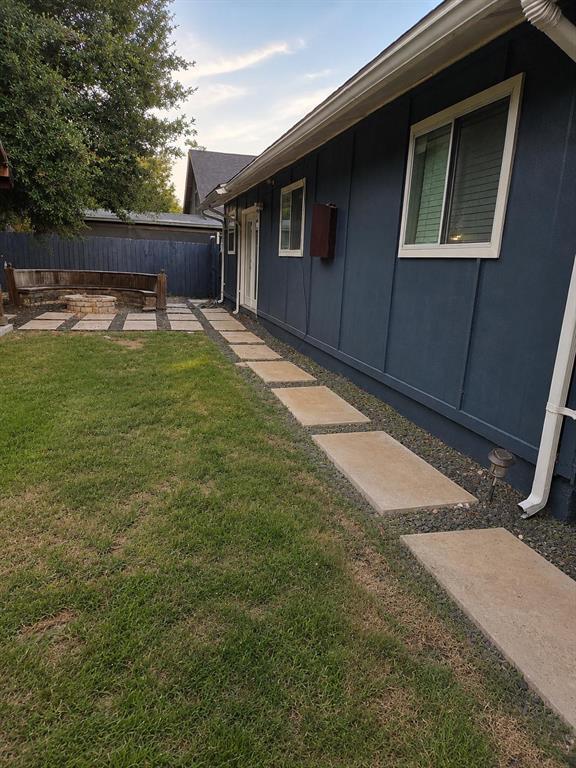 Building Photo - 5410 Burgundy Dr
