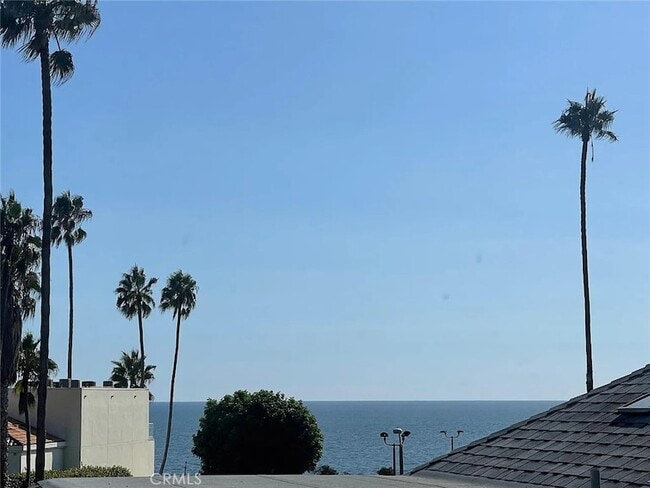 Building Photo - 274 Cliff Dr