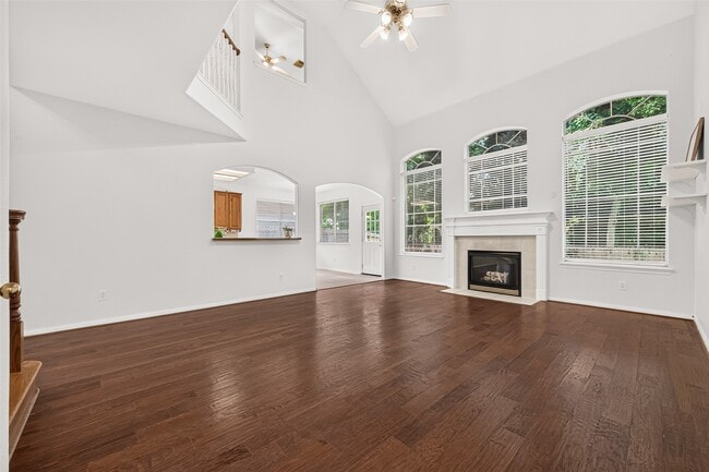 Building Photo - 2710 Five Oaks Dr