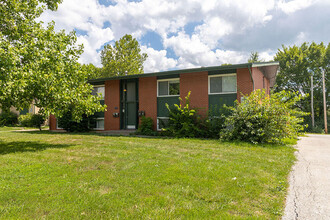 Building Photo - 2810 Leeway Dr