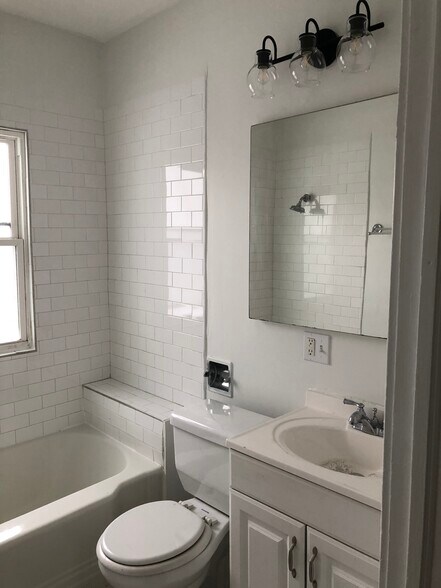 Primary Photo - 14623 Clifton Blvd