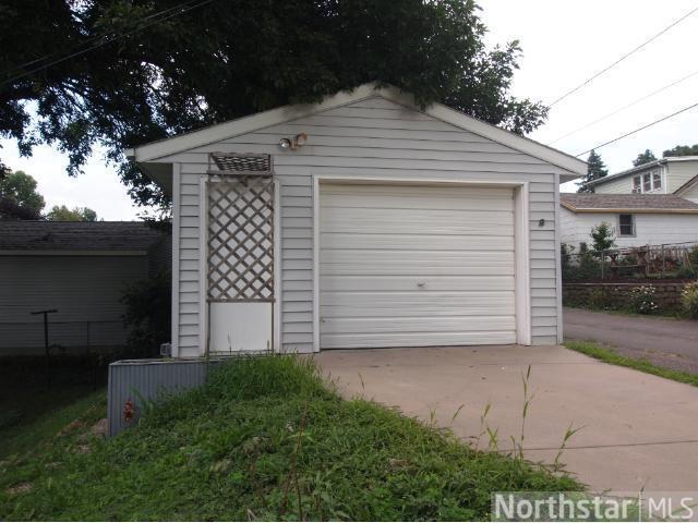 Building Photo - Beautiful 3 Bedroom Home in St.Paul!