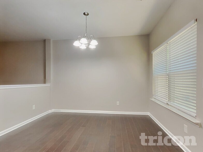 Building Photo - 121 Southwind Cir