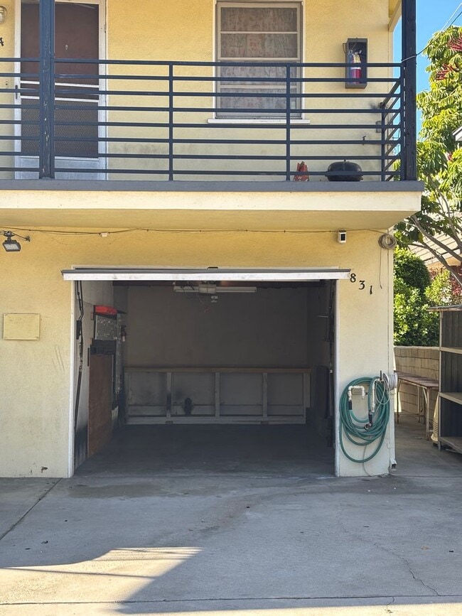 Building Photo - 2nd St., 829-831