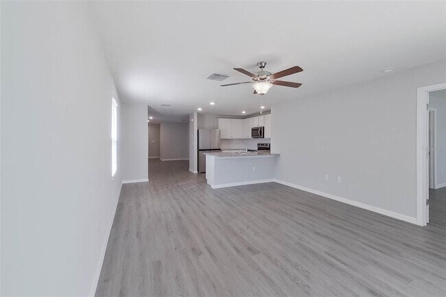 Building Photo - 8611 SW 44th Ct