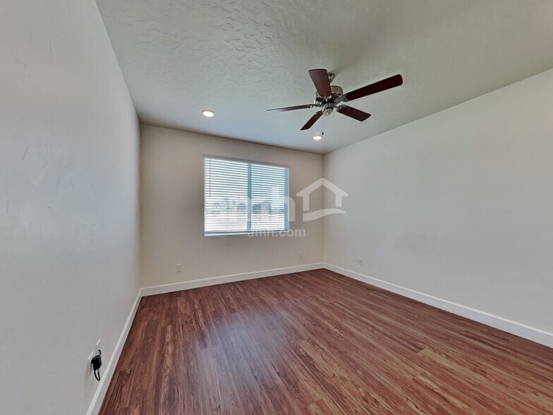 Building Photo - 1743 N Montgomery Way