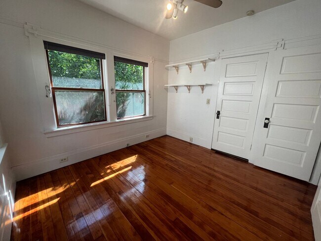 Building Photo - Beautiful 2bed 1bath home in Downtown Sacramento