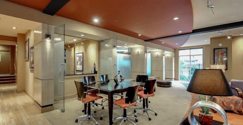 Building Photo - 390 17th St