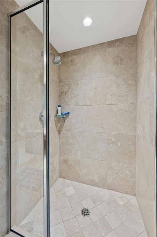 Building Photo - 210 Lee Barton Dr