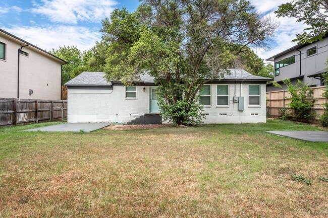 Building Photo - 3928 Valley Ridge Rd