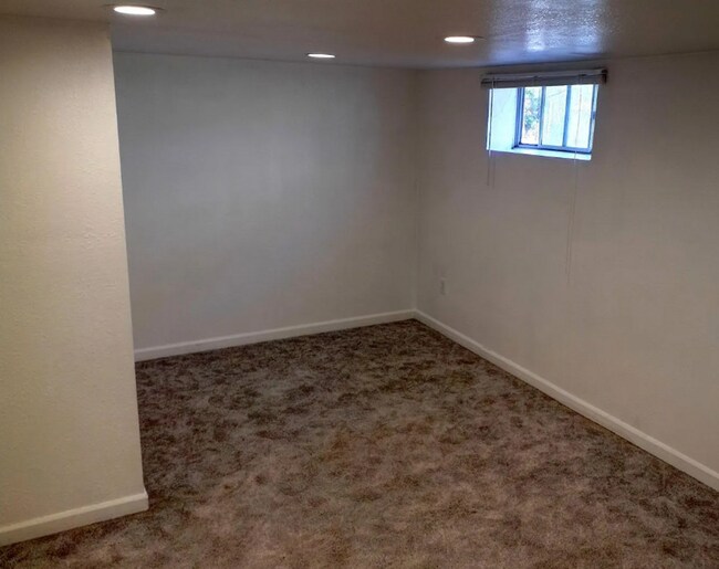 Building Photo - 1025 Cranford Pl