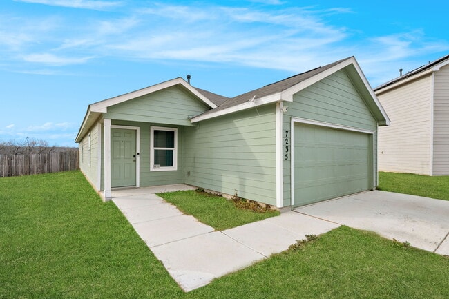 Building Photo - 7235 Eclipse Pl