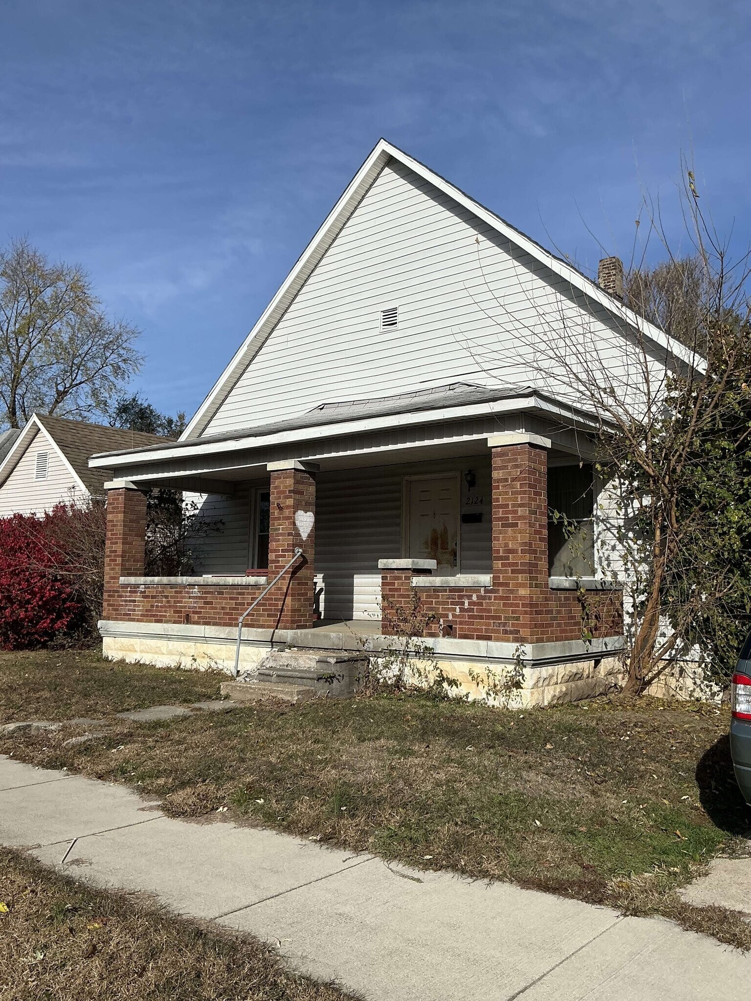Building Photo - 2124 1st Ave
