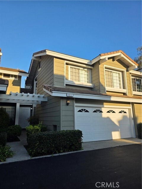 Building Photo - 2211 Carob Way