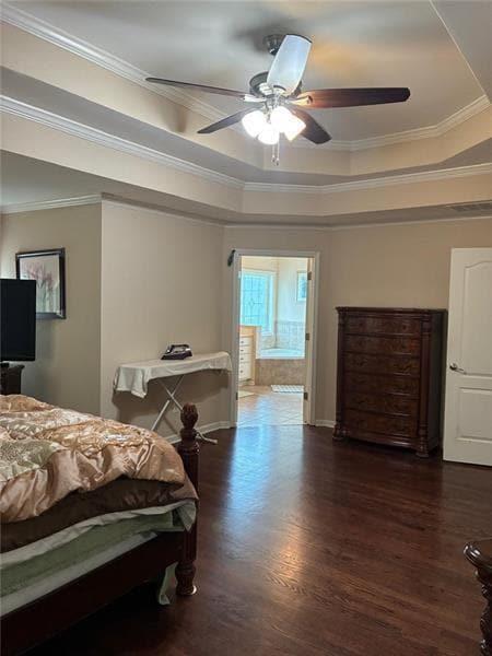 Building Photo - 1880 Manor View