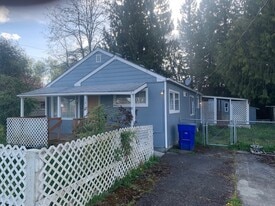 Building Photo - 1311 S 3rd Ave