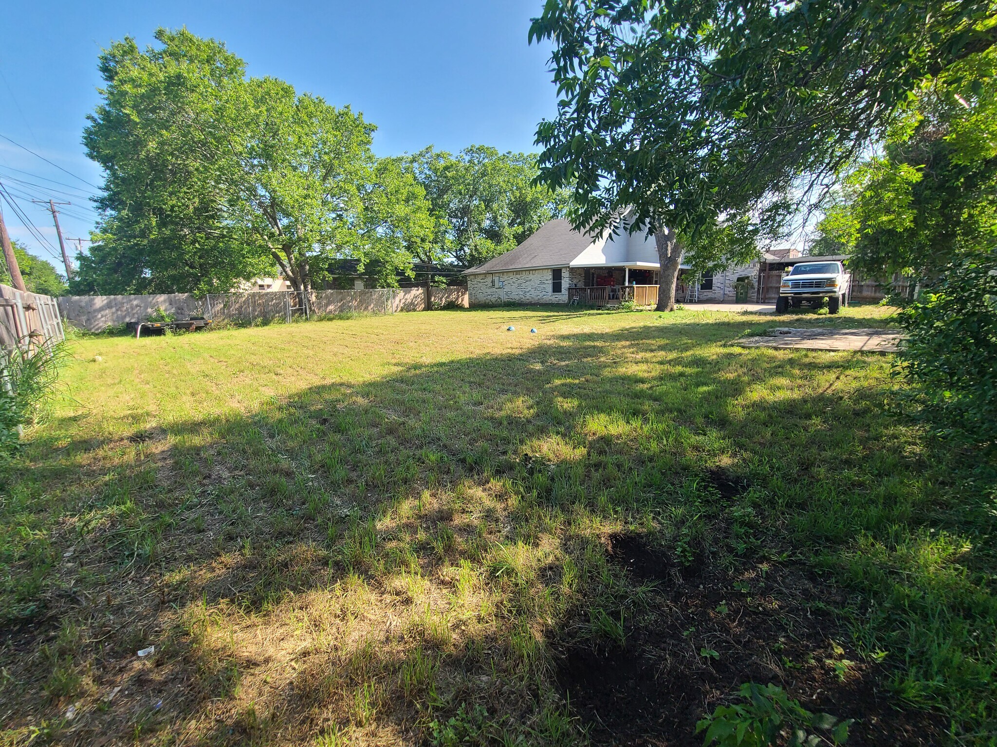 HUGE backyard - 1607 North 15th A Street