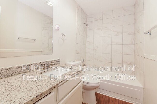 Building Photo - 8005 Meadowlark Ln