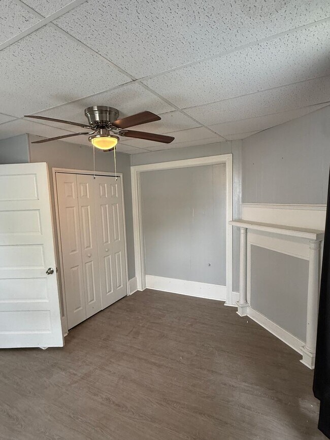Building Photo - Spacious 4 Bedroom, Cambridge Home with Large Yard, Office & Front Porch Near Downtown Waterfront!