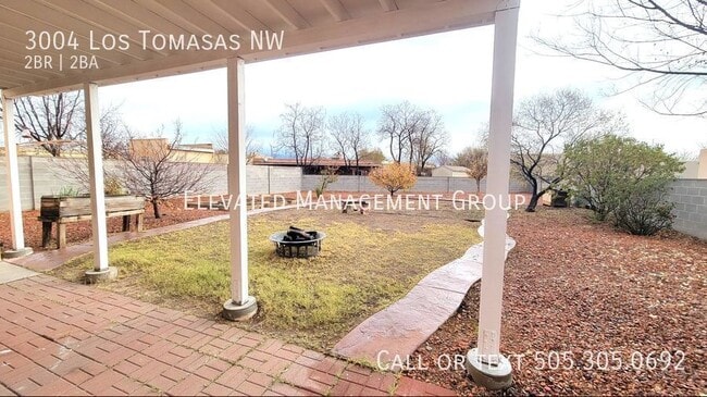 Building Photo - 3004 Los Tomases Dr NW