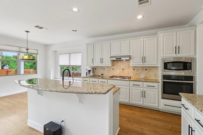 Building Photo - 12604 Tierra Grande Trail