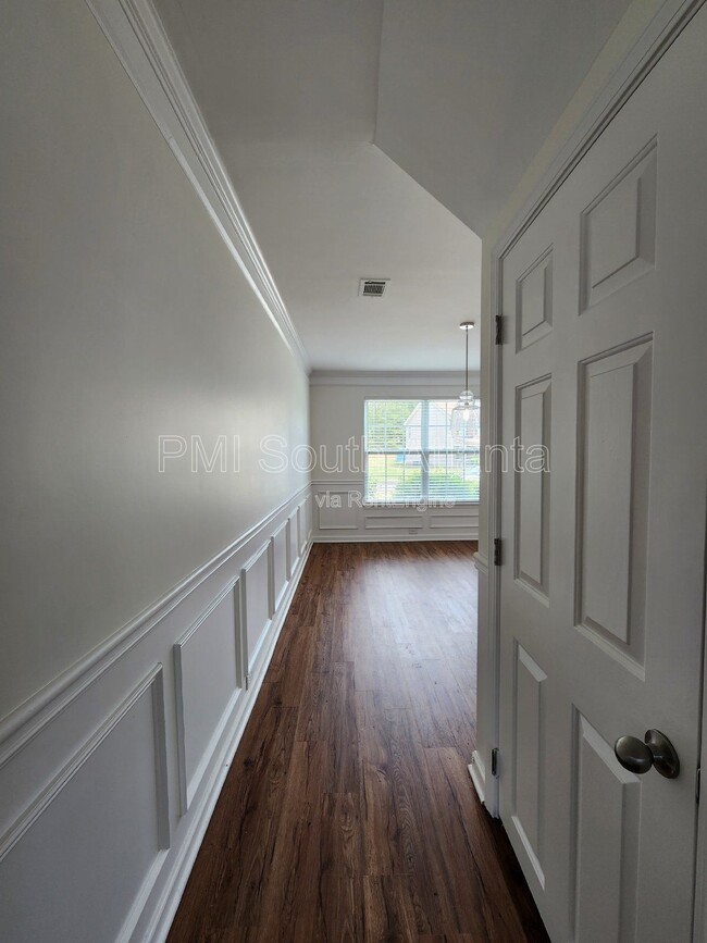 Building Photo - 2551 Wrangler Dr