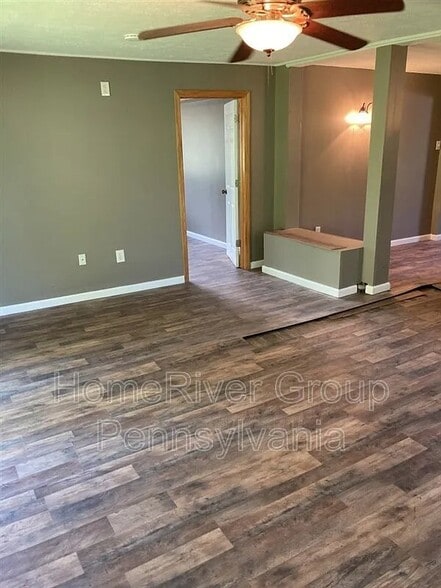 Building Photo - 221 Caruso Dr