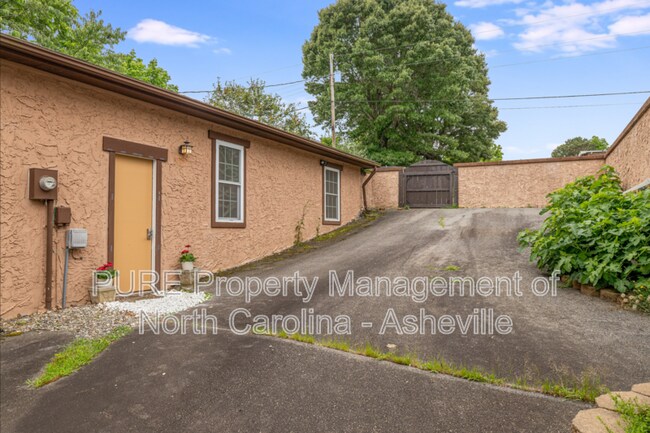 Building Photo - 226 Brickyard Rd