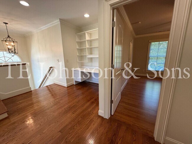 Building Photo - 5540 Brookberry Farm Rd