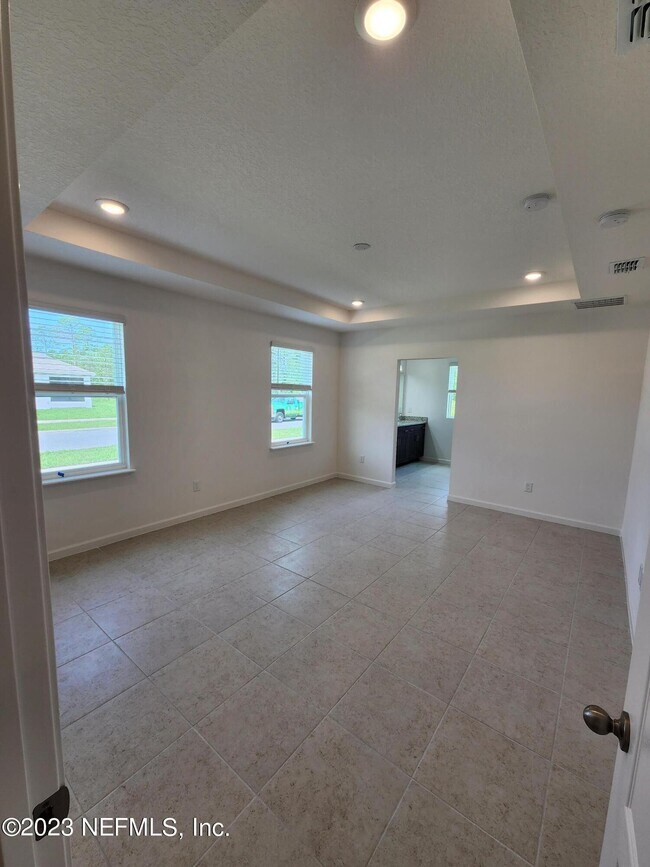 Building Photo - 3256 Crocus Ln