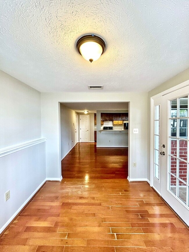 Building Photo - 10217 Wolfe Manor Ct