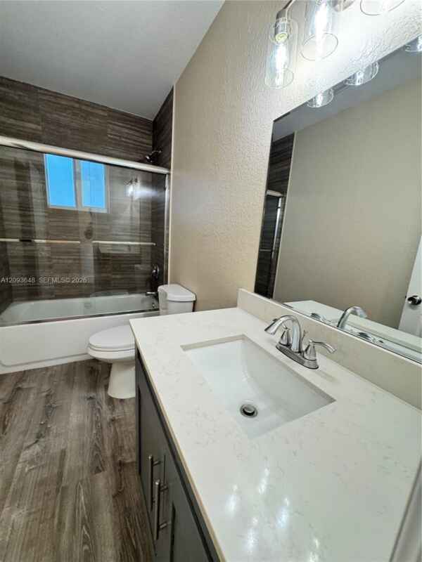 Building Photo - 1770 NW 55th St