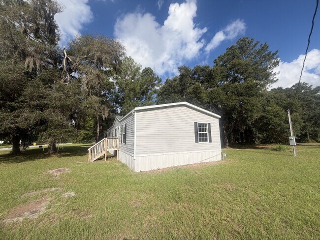 Building Photo - 1080 Poppell Farms Dr SE