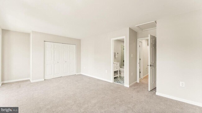Building Photo - 12168 Springwoods Dr