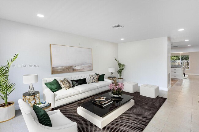 Building Photo - 3241 NE 17th Ave