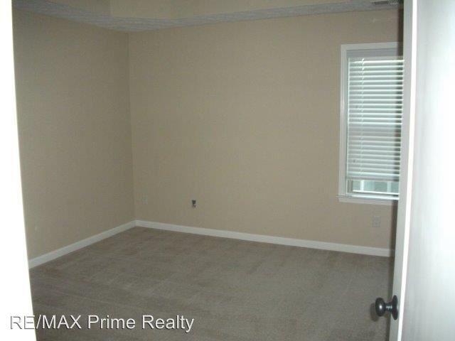 Building Photo - 5 br, 3 bath House - 12 Brentview Drive