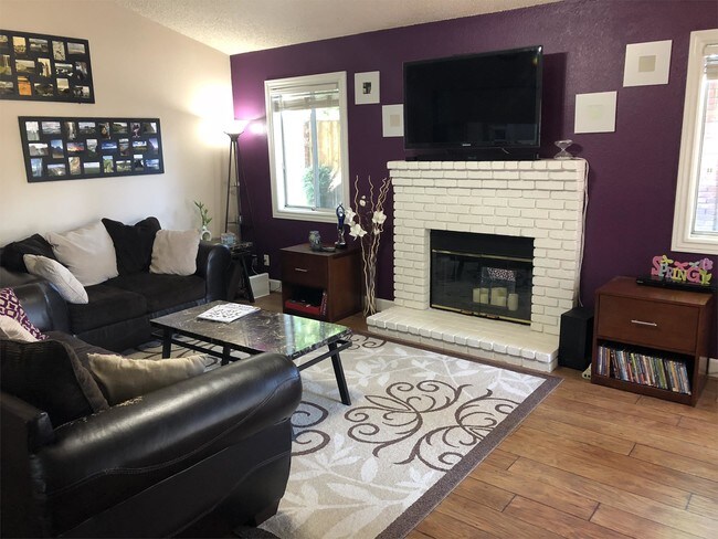 Building Photo - 1796 E Jordan Ave