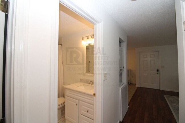 Building Photo - 50 Brookside Dr