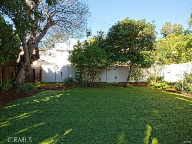 Building Photo - 613 36th St