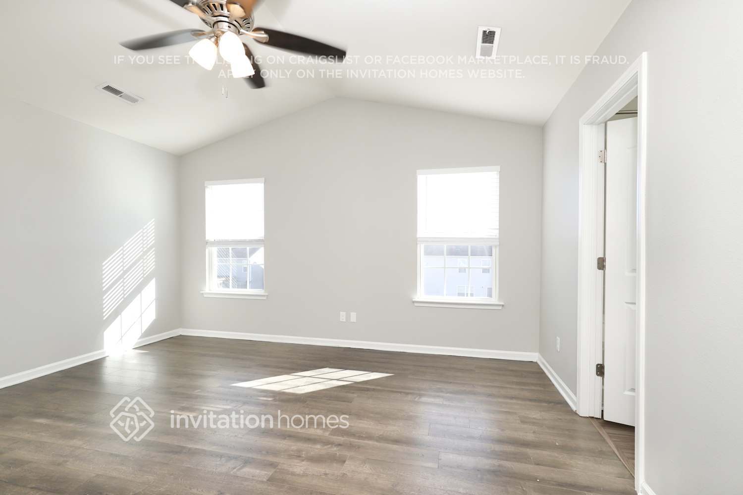 Building Photo - 3906 Creekmoore Dr