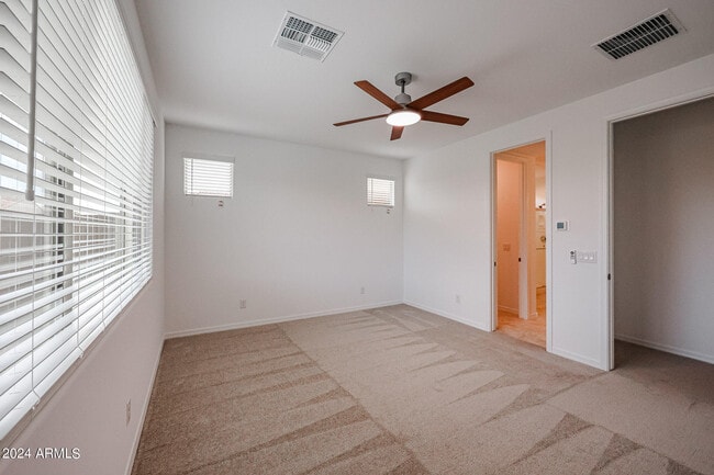 Building Photo - 8752 W Medlock Dr