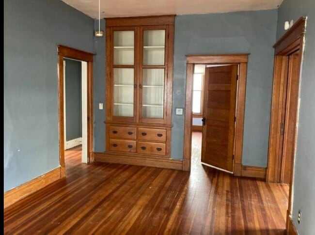 Building Photo - 50 Mcclellan Ave