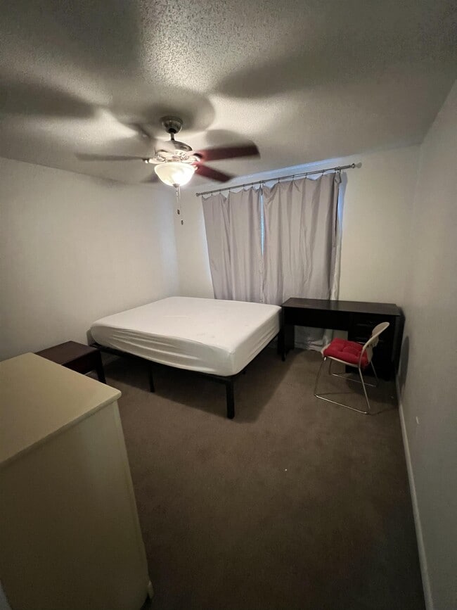 Building Photo - 1818 W Ora Dr