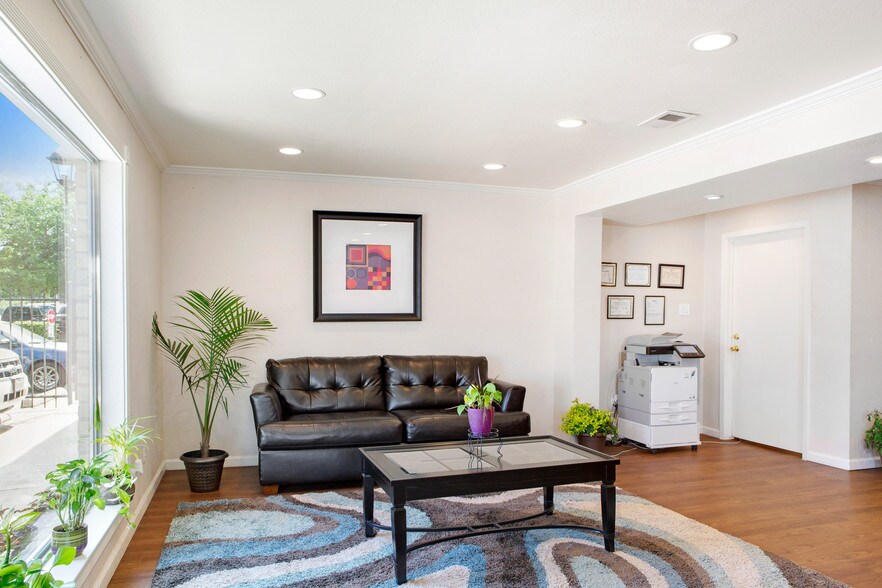 Bear Creek Apartments 605 Del Paso St Euless TX 76040 Apartment Finder